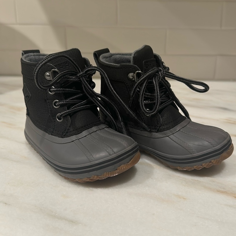 Fleece lined sperry boots
